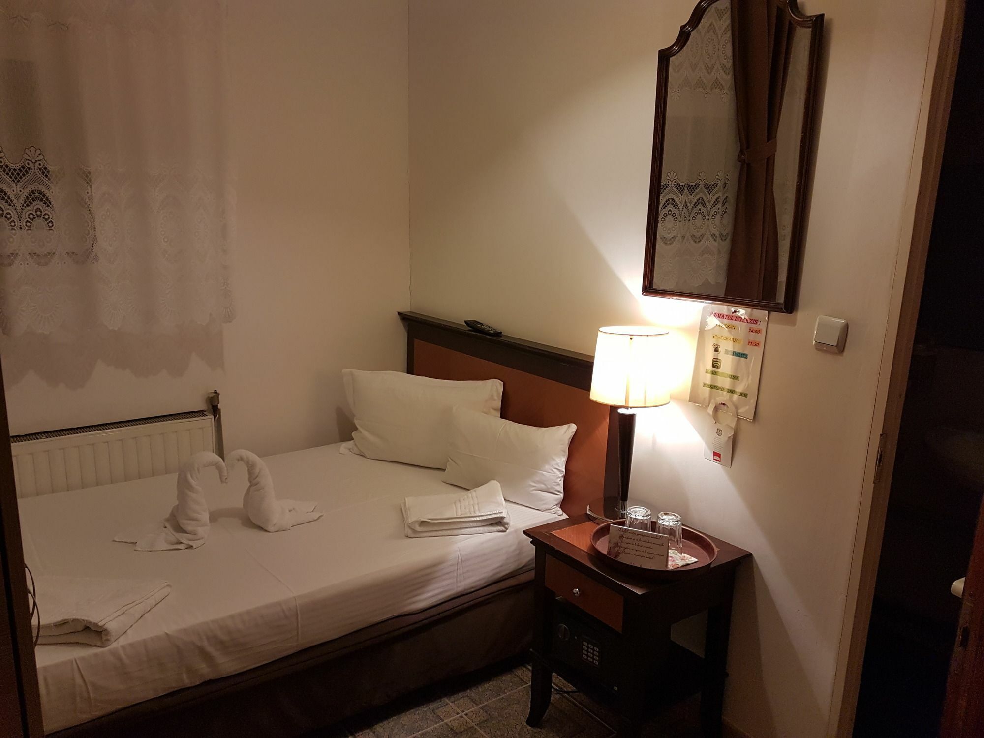Hostel Litovoi بوخارست المظهر الخارجي الصورة